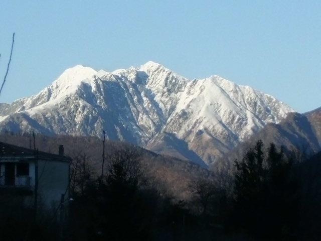 B&B Al Mutpron Casale Corte Cerro 外观 照片